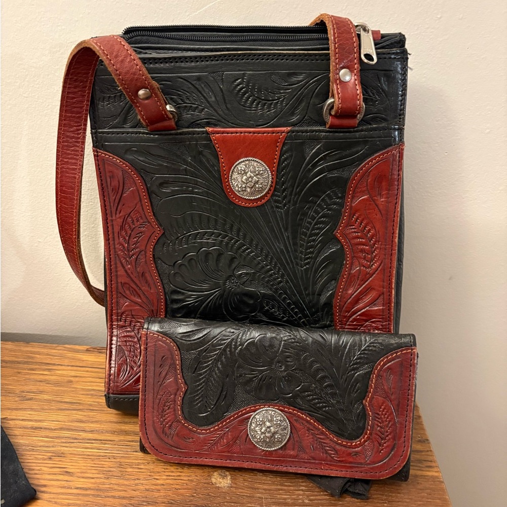American West Black and Red Embossed Bag Set